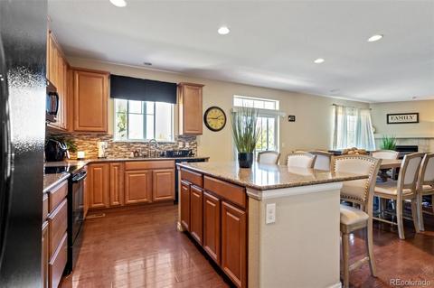 25913 E Archer Dr, Aurora, CO 80018 photo 4