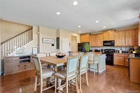 25913 E Archer Dr, Aurora, CO 80018 photo 2