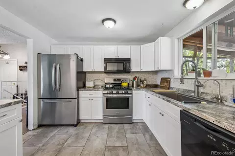 Kitchen - 9449 Inca Ct, Thornton, CO 80260 photo 2 of 2