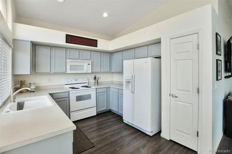 18365 E Amherst Dr, Aurora, CO 80013 photo 9