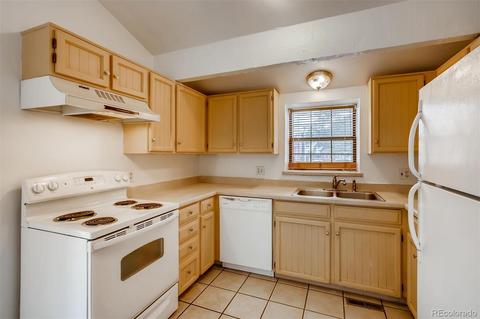 17540 E Grand Dr, Aurora, CO 80015 photo 6