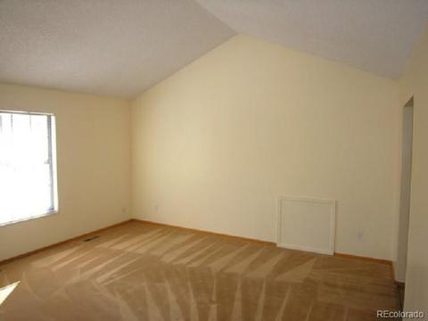 7932 E Bucknell Pl, Denver, CO 80231 photo 9