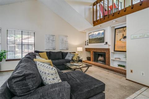 140 S Eagle Cir, Aurora, CO 80012 photo 3