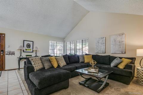 140 S Eagle Cir, Aurora, CO 80012 photo 4