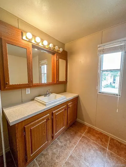 402 E Raven, Rangely, CO 81648 photo 10
