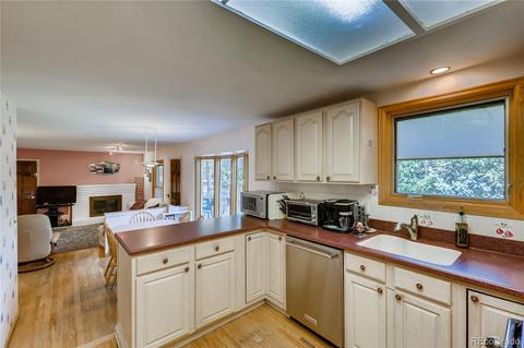 8015 E Bethany Pl, Denver, CO 80231 photo 11
