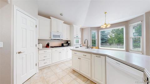 22132 E Quarto Pl, Aurora, CO 80016 photo 2