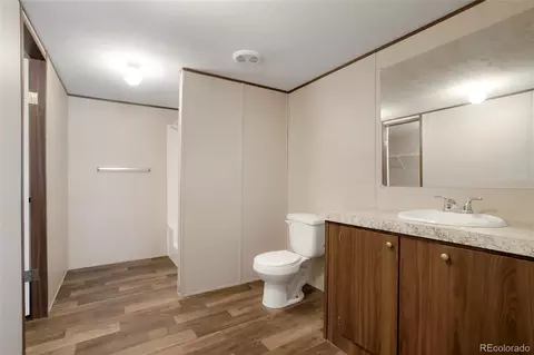 Bath - 1104 Macdavidson Cir, Dacono, CO 80514 photo 1 of 4