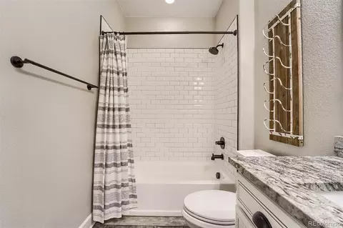 Bath - 12608 Eagle River Rd, Longmont, CO 80504 photo 6 of 7