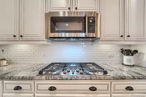 Kitchen - 12608 Eagle River Rd, Longmont, CO 80504 photo 5 of 5