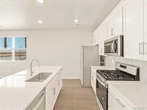 22290 E 8th Pl, Aurora, CO 80018 photo 7