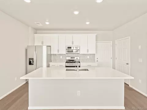 22290 E 8th Pl, Aurora, CO 80018 photo 5