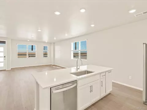 22290 E 8th Pl, Aurora, CO 80018 photo 8