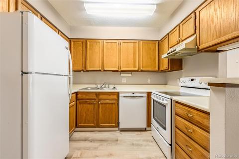 333 Wright St #101, Lakewood, CO 80228 photo 8