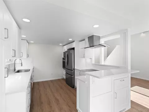 Kitchen - 4258 Corriente Pl, Boulder, CO 80301 photo 1 of 4