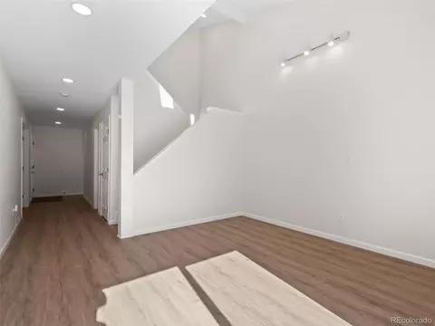 Living - 4258 Corriente Pl, Boulder, CO 80301 photo 3 of 3