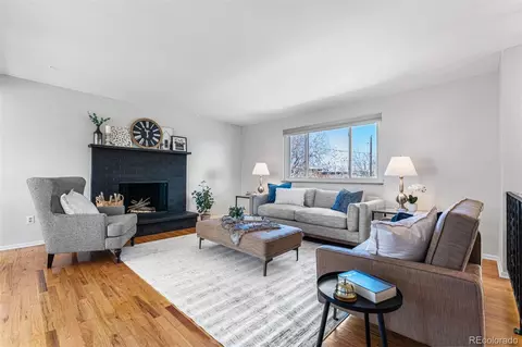 4555 S Knox Ct, Englewood, CO 80110