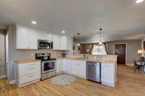 6880 Gray Dr, Arvada, CO 80003 photo 8