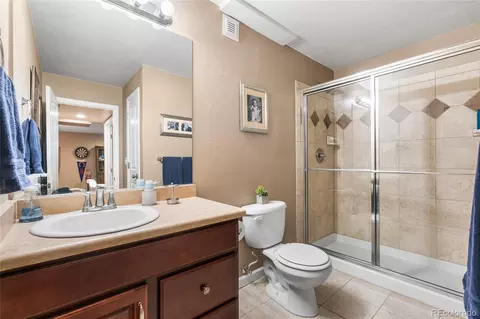 Bath - 24723 E Quarto, Aurora, CO 80016 photo 4 of 4