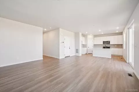 22895 E 47th Ave, Aurora, CO 80019 photo 5