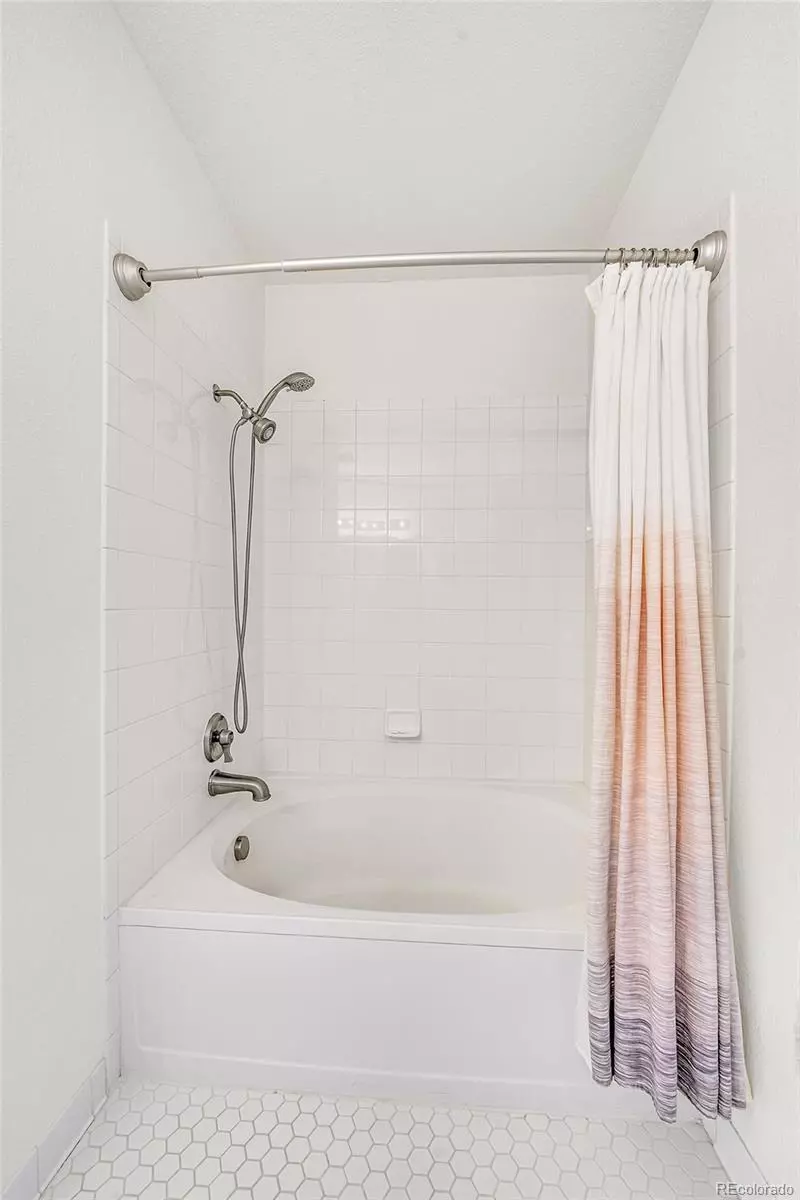 Bath - 9538 W San Juan Cir #104, Littleton, CO 80128 photo 3 of 5