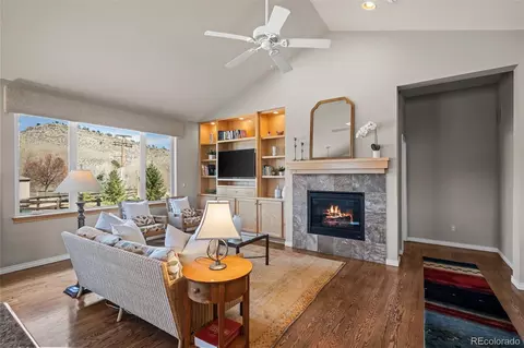 Living - 400 Carter Dr, Lyons, CO 80540 photo 2 of 4