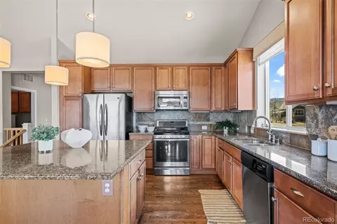 Kitchen - 400 Carter Dr, Lyons, CO 80540 photo 6 of 8