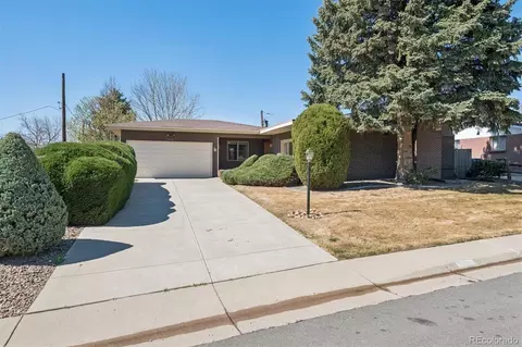 8051 Greenwood Ct, Denver, CO 80221