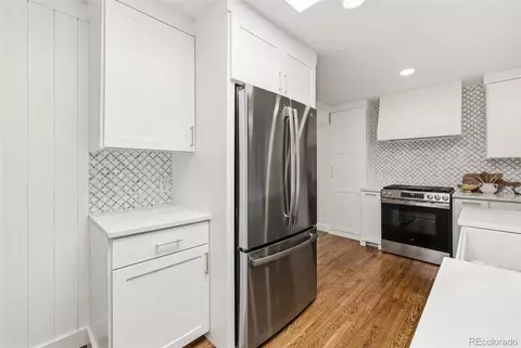 Kitchen - 6536 S Kit Carson St, Centennial, CO 80121 photo 5 of 6