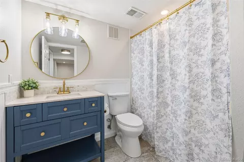 Bath - 6536 S Kit Carson St, Centennial, CO 80121 photo 4 of 4
