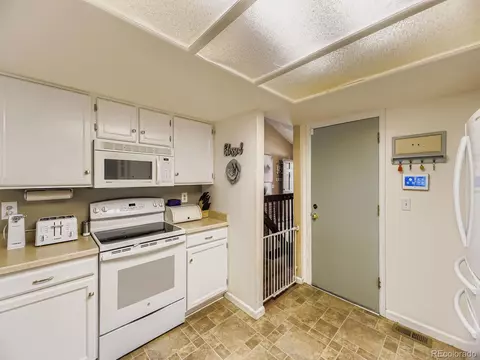 19696 Eldorado Dr, Aurora, CO 80013 photo 8