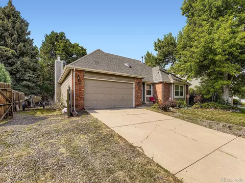 19696 Eldorado Dr, Aurora, CO 80013 photo 2