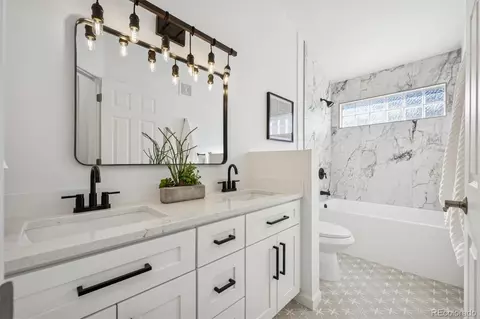 Bath - 18241 E Flora Pl #C, Aurora, CO 80013 photo 1 of 4