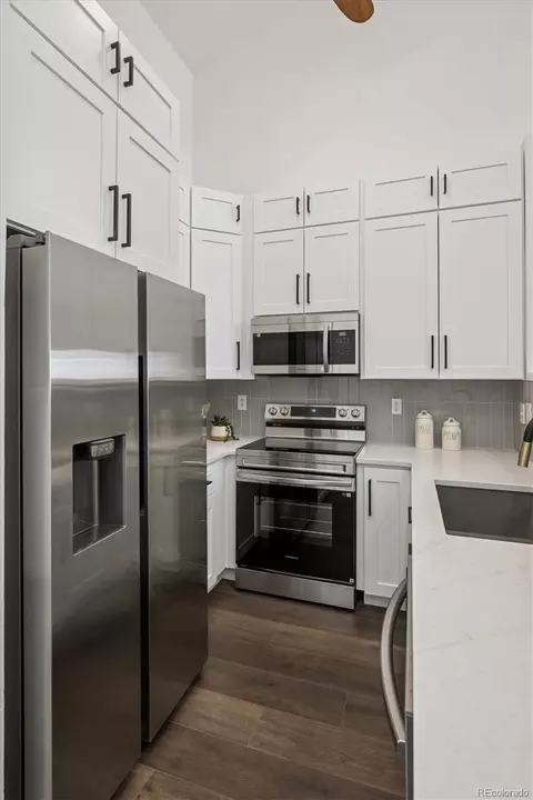 Kitchen - 18241 E Flora Pl #C, Aurora, CO 80013 photo 5 of 9