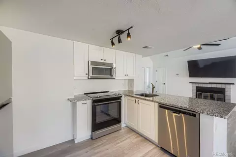 Kitchen - 8500 E Jefferson Ave #16B, Denver, CO 80237 photo 1 of 2
