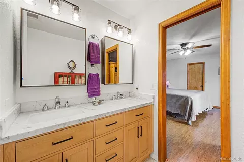 Bath - 22576 Eagle Dr, Elbert, CO 80106 photo 1 of 4