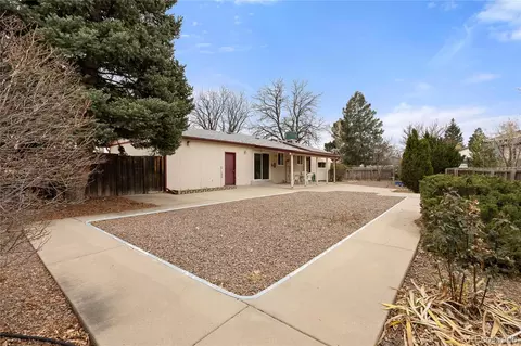 Exterior - 17119 E Kent Dr, Aurora, CO 80013 photo 3 of 5