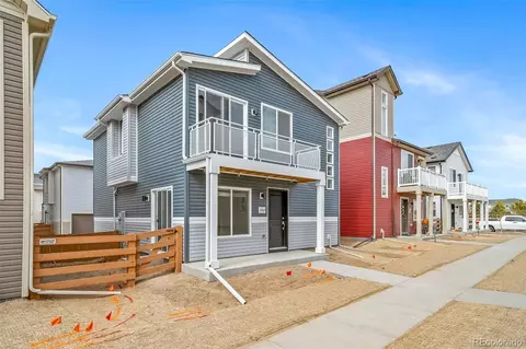 46561 Avery Ln, Bennett, CO 80102