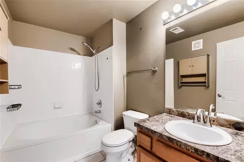 Bath - 3252 E 103rd Dr #702, Thornton, CO 80229 photo 2 of 3