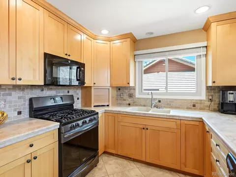 Kitchen - 16082 Deer Ridge Dr #C, Morrison, CO 80465 photo 3 of 7