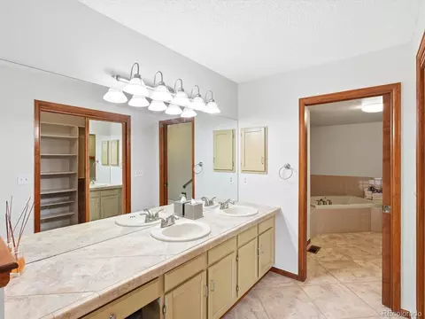 Bath - 16082 Deer Ridge Dr #C, Morrison, CO 80465 photo 1 of 5