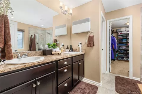 Bath - 6246 Walnut Grove St, Frederick, CO 80516 photo 2 of 6