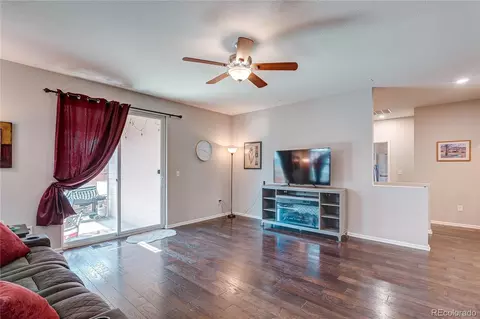 Living - 25120 E Maple Pl, Aurora, CO 80018 photo 3 of 4