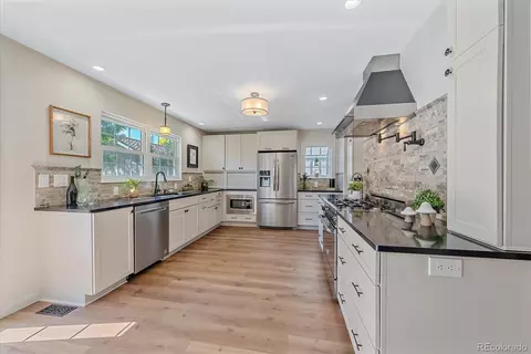 Kitchen - 7517 E Jamison Dr, Centennial, CO 80112 photo 1 of 4