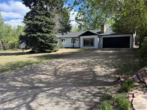 17 Lakewood Heights Dr, Lakewood, CO 80215
