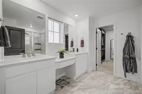 Bath - 28372 E 7th Ave, Watkins, CO 80137 photo 1 of 5