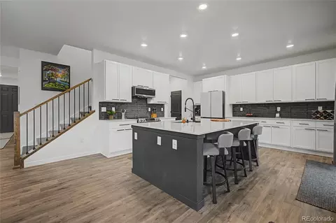 Kitchen - 28372 E 7th Ave, Watkins, CO 80137 photo 2 of 6