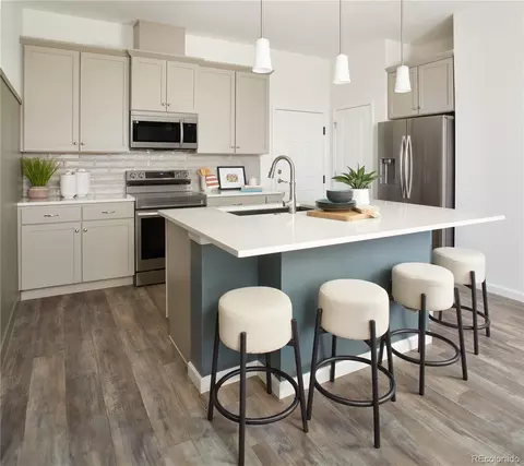 6153 N Ceylon St #207, Denver, CO 80249