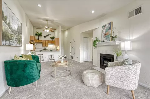 427 S Memphis Way #300, Aurora, CO 80017