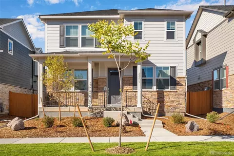 28680 E 8th Pl, Watkins, CO 80137